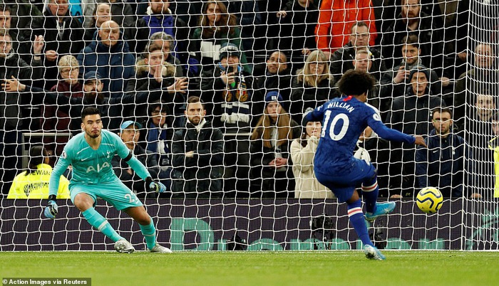 Chelsea của Frank Lampard hưởng trọn niềm vui trong ngày đối đầu thầy cũ Jose Mourinho - Ảnh 5.