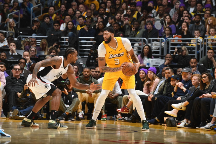 Kawhi Leonard lập Double-double ngay trước mặt LeBron James, Los Angeles Clippers ngược dòng đánh bại Los Angeles Lakers - Ảnh 4.