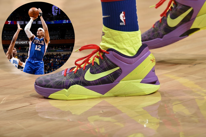 Ngắm những mẫu giày &quot;độc đáo&quot; của sao NBA dịp Giáng sinh 2019: Giật mình với đôi giày có giá lên đến ... 329 triệu đồng - Ảnh 6.