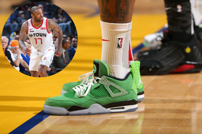 Ngắm những mẫu giày &quot;độc đáo&quot; của sao NBA dịp Giáng sinh 2019: Giật mình với đôi giày có giá lên đến ... 329 triệu đồng - Ảnh 8.