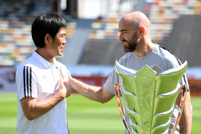 Gặp Qatar ở chung kết, HLV Nhật Bản tuyên bố cho học trò chơi không khác gì trận thắng Iran và Việt Nam - Ảnh 4.