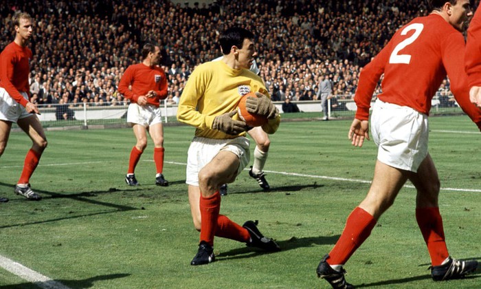 Gordon Banks, thủ môn huyền thoại từng vô địch World Cup 1966 cùng tuyển Anh, qua đời ở tuổi 81 - Ảnh 2.