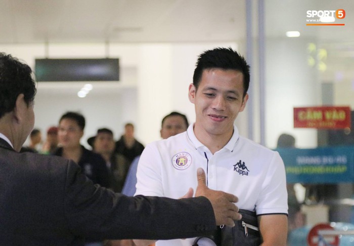 Hà Nội FC trở về rạng rỡ sau chiến thắng tại Cúp C1 Châu Á, ôm tham vọng lớn ở đấu trường châu lục - Ảnh 1.