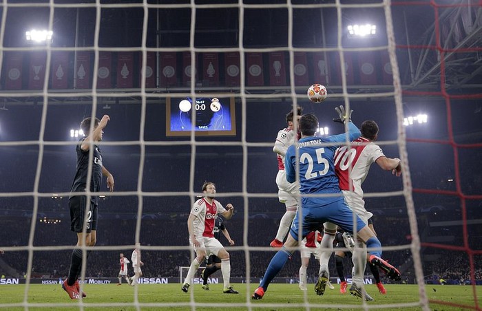 Được VAR trợ giúp, Real Madrid thắng nhọc để đặt 1 chân vào tứ kết Champions League - Ảnh 5.