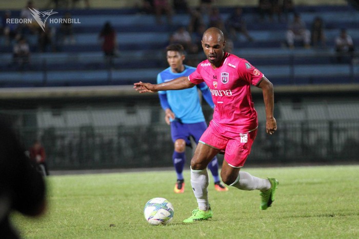 Bóng đá Việt đang cải thiện, nhưng Thai League vẫn tốt hơn V-League - Ảnh 1.