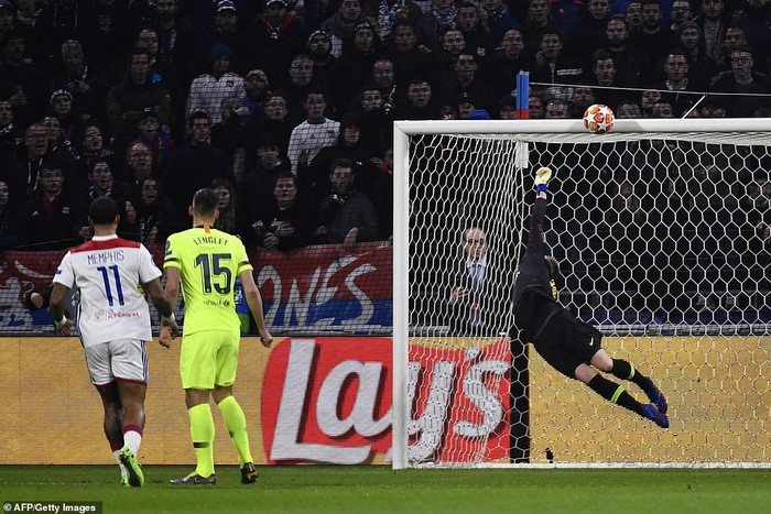 Messi phung phí cơ hội, Barcelona bị cầm hòa đáng tiếc trên đất Pháp - Ảnh 2.