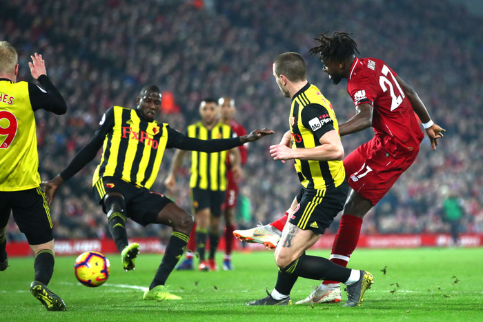 Trút giận lên Watford, Liverpool bảo vệ thành công ngôi đầu Premier League - Ảnh 4.