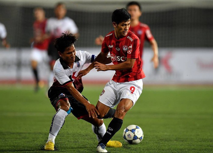 Văn Lâm ngồi dự bị, đội bóng Thái Lan của Lâm Tây bất ngờ bại trận trên đất Campuchia - Ảnh 1.