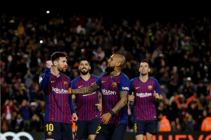 Bị dội gáo nước lạnh, Messi và đồng đội đáp trả bằng màn ngược dòng ấn tượng - Ảnh 10.