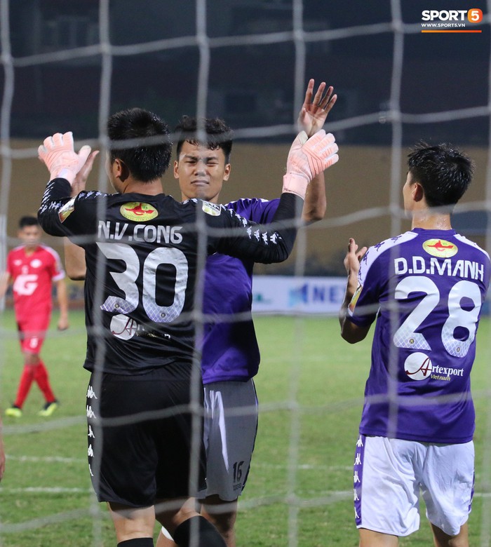 Trước giờ lên U23 Việt Nam, dàn sao Hà Nội FC và Viettel FC đã quyết chiến máu lửa - Ảnh 15.