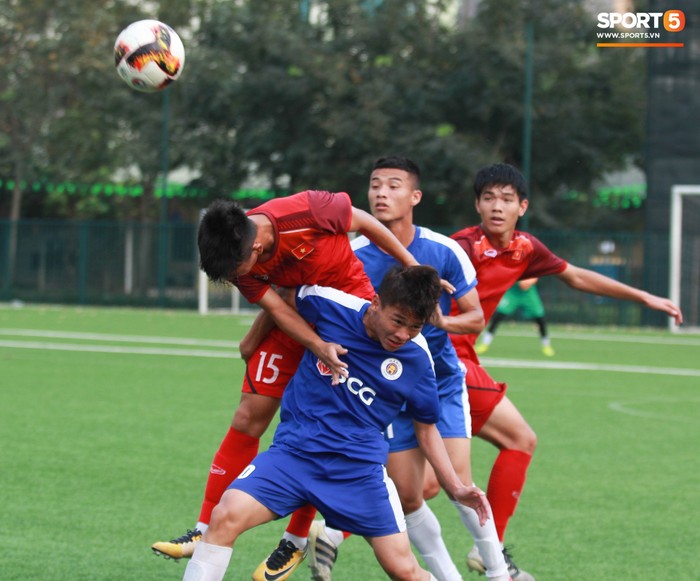 HLV Hoàng Anh Tuấn lấy Quang Hải, Văn Hậu làm tấm gương cho U18 Việt Nam - Ảnh 6.