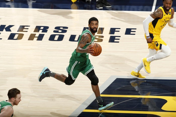 Jaylen Brown bùng nổ thế nhưng Kyrie Irving mới là ngôi sao của Celtics - Ảnh 2.