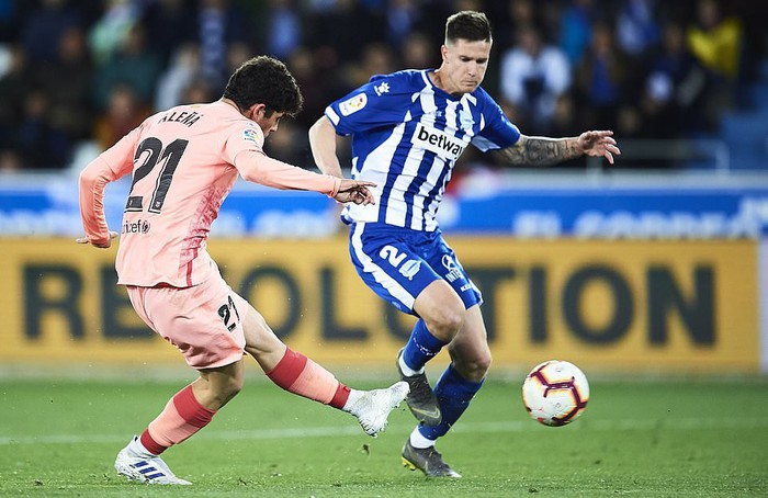 Messi ngồi dự bị, Barcelona vẫn thắng dễ để cách ngôi vô địch La Liga 3 điểm - Ảnh 3.