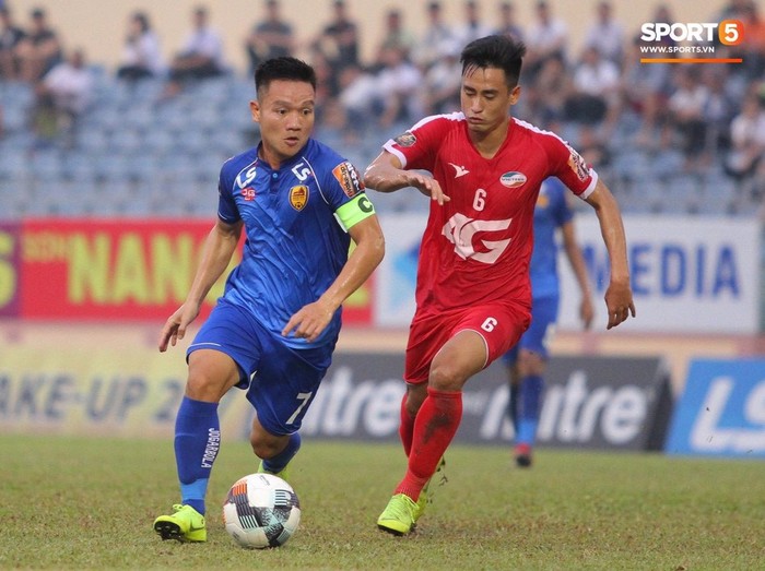 Quang Hải tỏa sáng, Hà Nội FC vươn lên ngôi đầu tại V.League 2019 - Ảnh 3.