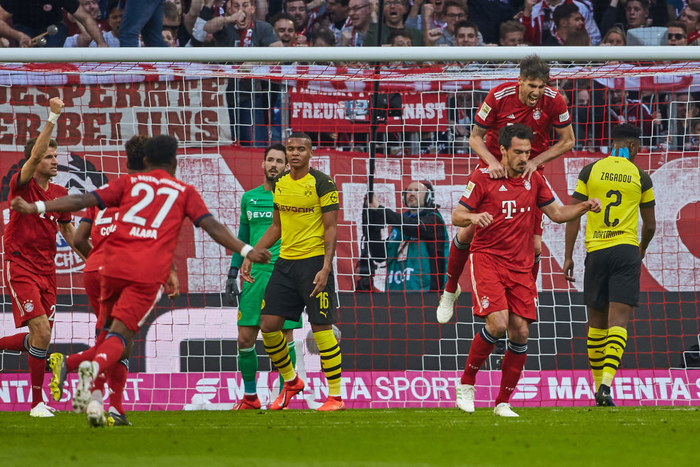 Trận siêu kinh điển nước Đức: Bayern Munich nuốt chửng Dortmund bằng 4 bàn ngay trong hiệp một - Ảnh 3.