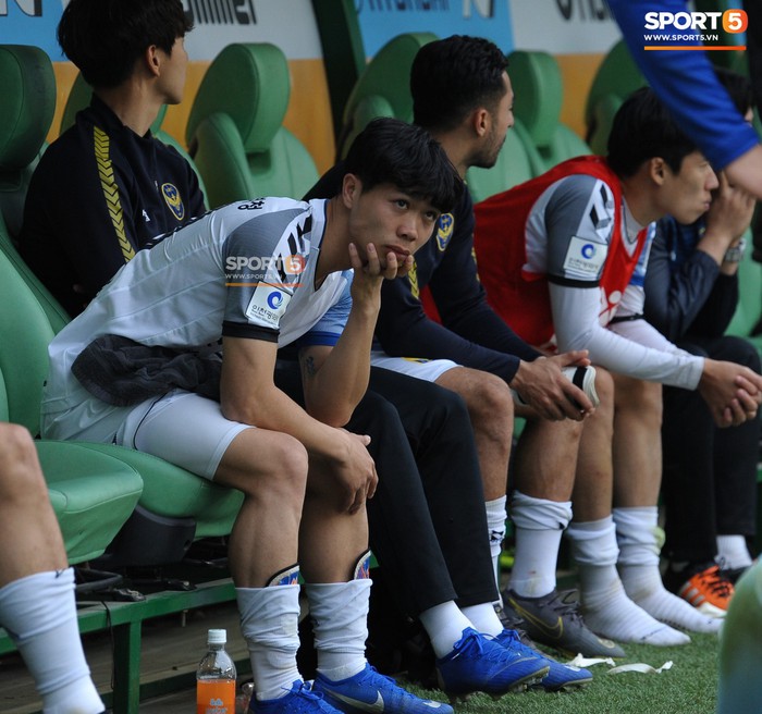 Công Phượng có hành động đẹp với đồng đội trong ngày Incheon United thua trận - Ảnh 8.