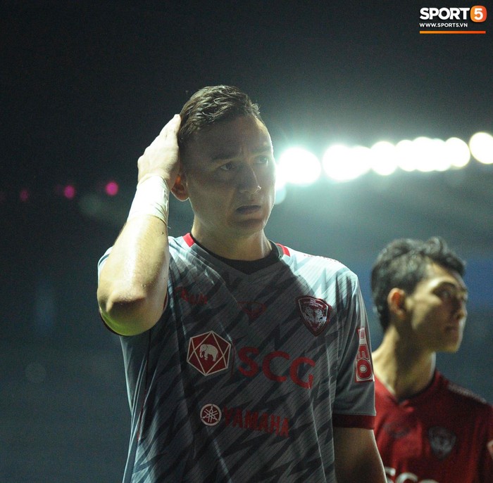Xuân Trường, Văn Lâm ôm nhau đầy tình cảm sau trận đối đầu tại Thai League - Ảnh 7.