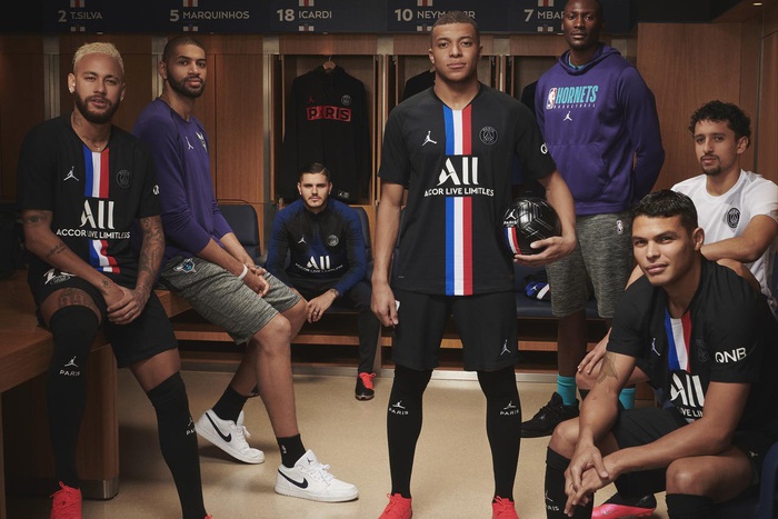 Dàn sao Paris Saint-Germain hội tụ cùng những huyền thoại bóng rổ thế giới trong trận đấu NBA Paris Match 2020 - Ảnh 5.
