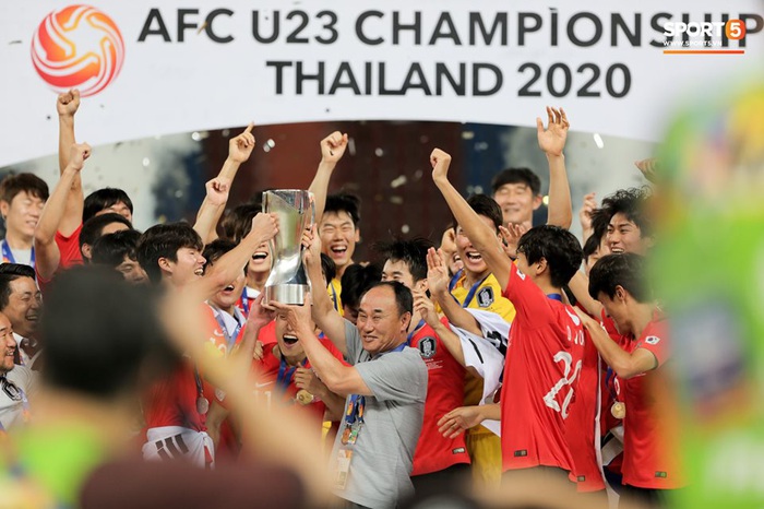 Giây phút đăng quang đầy cảm xúc của U23 Hàn Quốc khi đăng quang tại VCK U23 châu Á 2020  - Ảnh 5.