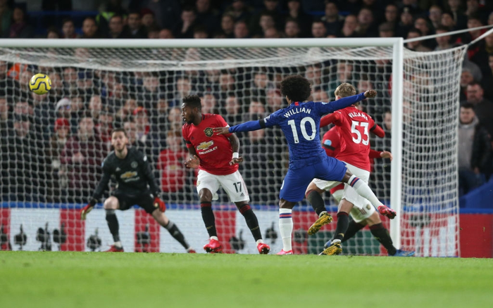 VAR xuất hiện, Chelsea nhận thất bại cay đắng ngay trên sân nhà trước Manchester United - Ảnh 2.