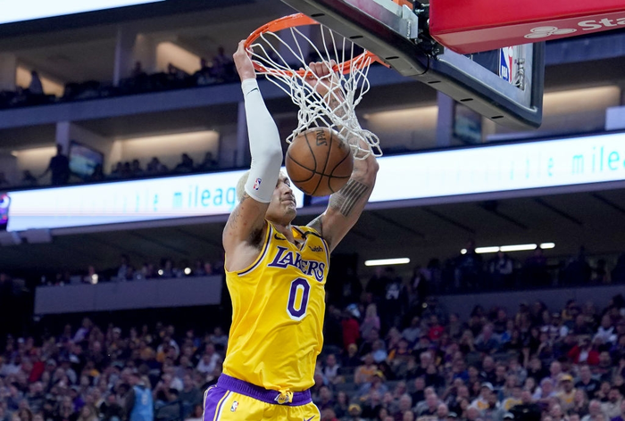 Los Angeles Lakers thắng dễ Sacramento Kings, vững chắc ngôi vị nhất bảng xếp hạng miền Tây - Ảnh 2.