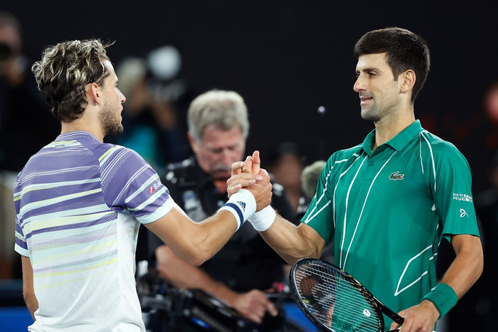 Thể hiện bản lĩnh tuyệt vời, Djokovic vô địch Australian Open để tiến sát danh hiệu Grand Slam của Nadal và Federer - Ảnh 1.