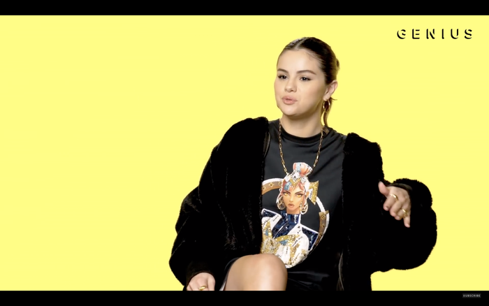 Selena Gomez khiến cộng đồng LMHT phát cuồng khi mặc áo Qiyana hàng hiệu trong buổi phóng vấn về MV Rare - Ảnh 2.