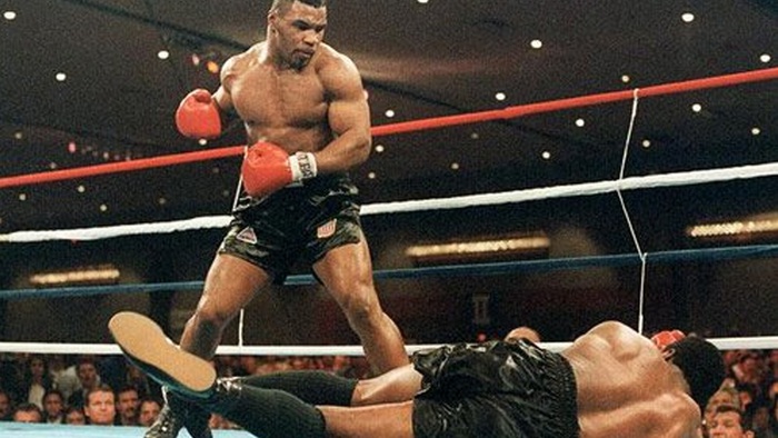 Huyền thoại Mike Tyson bật khóc khi chia sẻ về cuộc sống sau ngày giải nghệ - Ảnh 2.