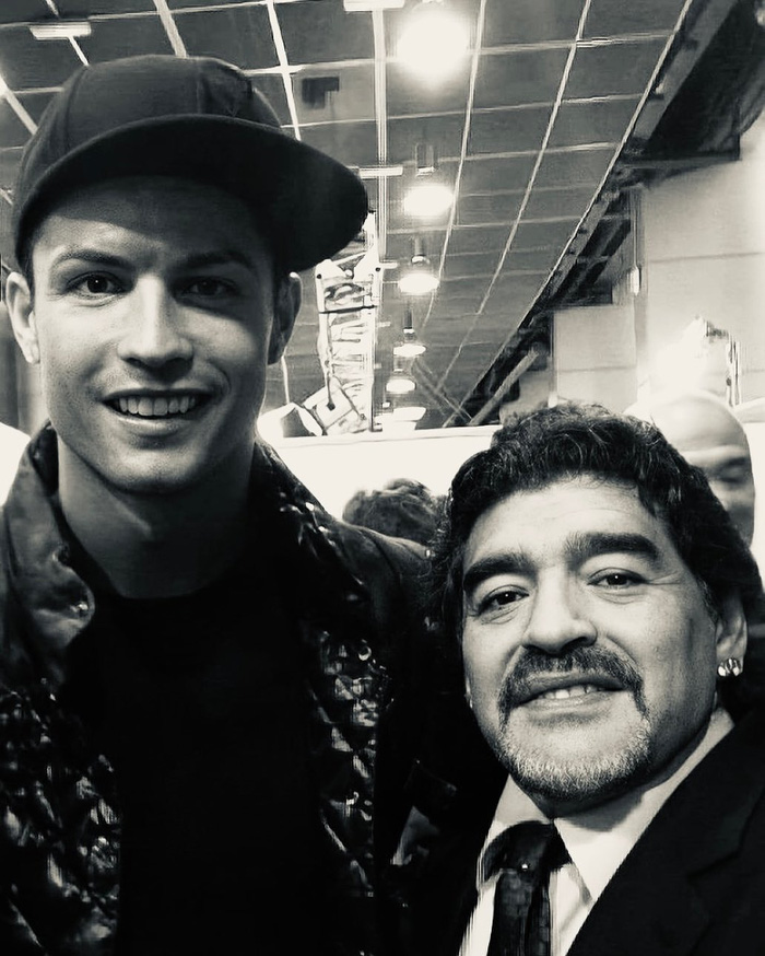Các siêu sao thế giới tiếc thương huyền thoại Maradona: Vua bóng đá Pele hẹn chơi bóng cùng Cậu bé vàng trên thiên đàng - Ảnh 3.