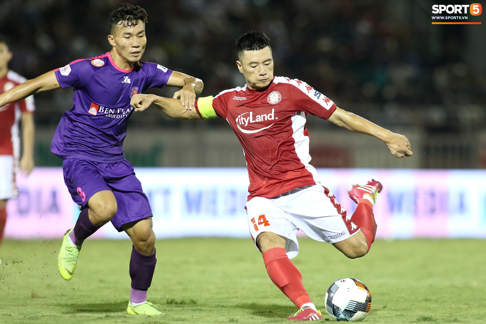  Sóng ngầm ở đội Á quân V.League: 6 cầu thủ giành nhau sút phạt quyết định và cái kết đắng cay - Ảnh 7.