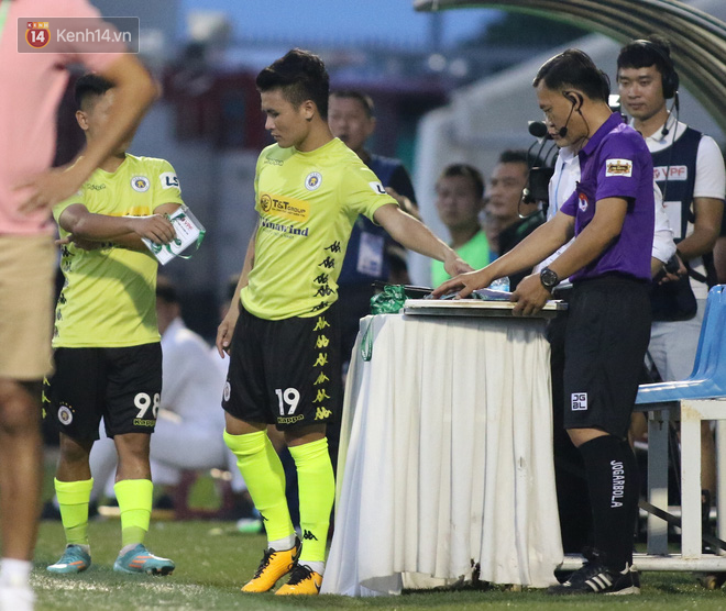 Cựu tuyển thủ U19 Việt Nam đánh lén đối phương, bị đuổi khỏi sân chỉ sau 15 phút thi đấu - Ảnh 2.