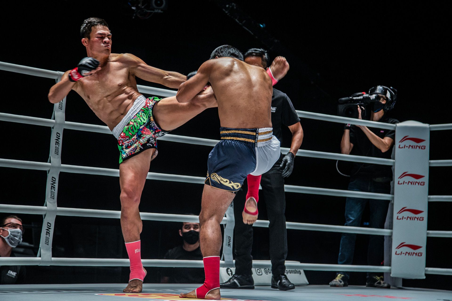 Бои 26. Saemapetch. Саенчай удар ногой. Muay Thai «u1 Championship» 2021. One Championship Weekly Muay Thai картинки.