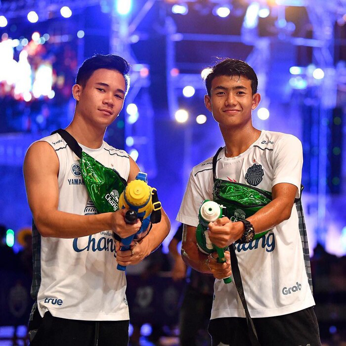 Bóc info thần đồng Thái Lan 18 tuổi giữ hai kỷ lục châu Á: “Hiểm hoạ” tương lai của tuyển Việt Nam - Ảnh 11.