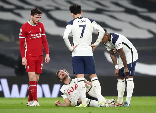 Sao Tottenham tự làm mình dính chấn thương khi định chơi xấu đối thủ - Ảnh 3.