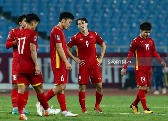 Trực tiếp Việt Nam 0-0 Saudi Arabia (H1): Tiền đạo đội khách bỏ lỡ không thể tin nổi! - Ảnh 13.