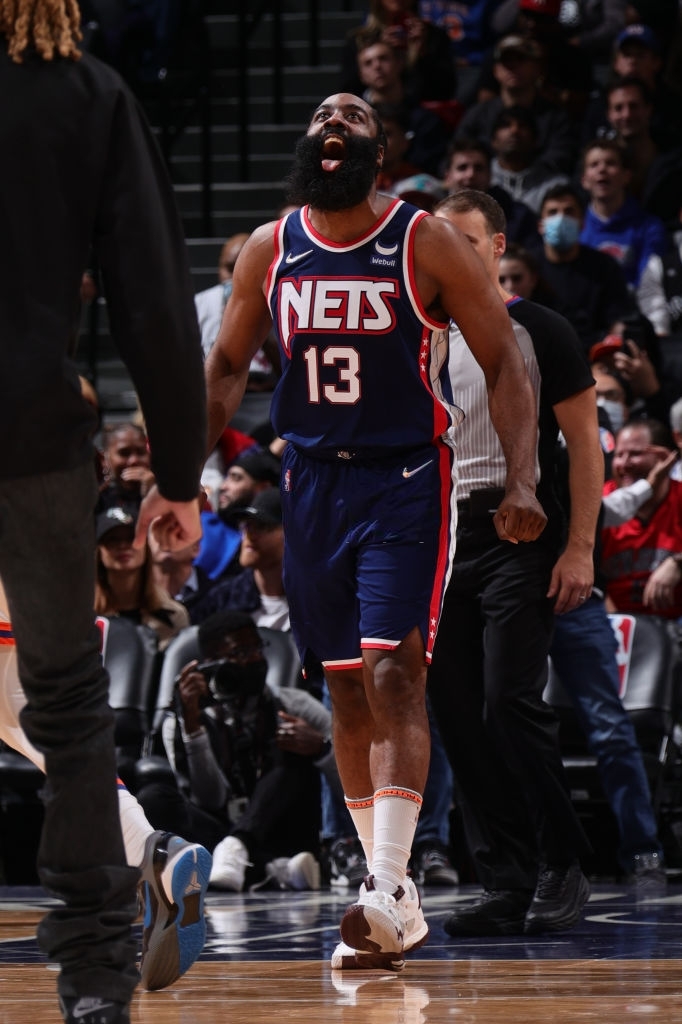 Brooklyn Nets &quot;toát mồ hôi hột&quot;, thắng nhọc New York Knicks nhờ màn tỏa sáng của James Harden - Ảnh 4.