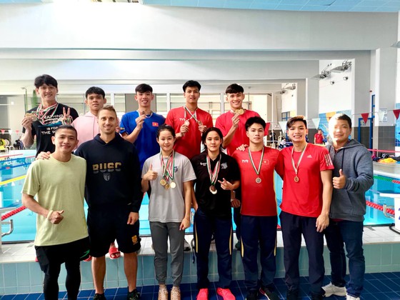 &quot;Kinh ngư&quot; Huy Hoàng phá kỷ lục cá nhân tại giải Vô địch Thế giới hồ ngắn 25m  - Ảnh 2.