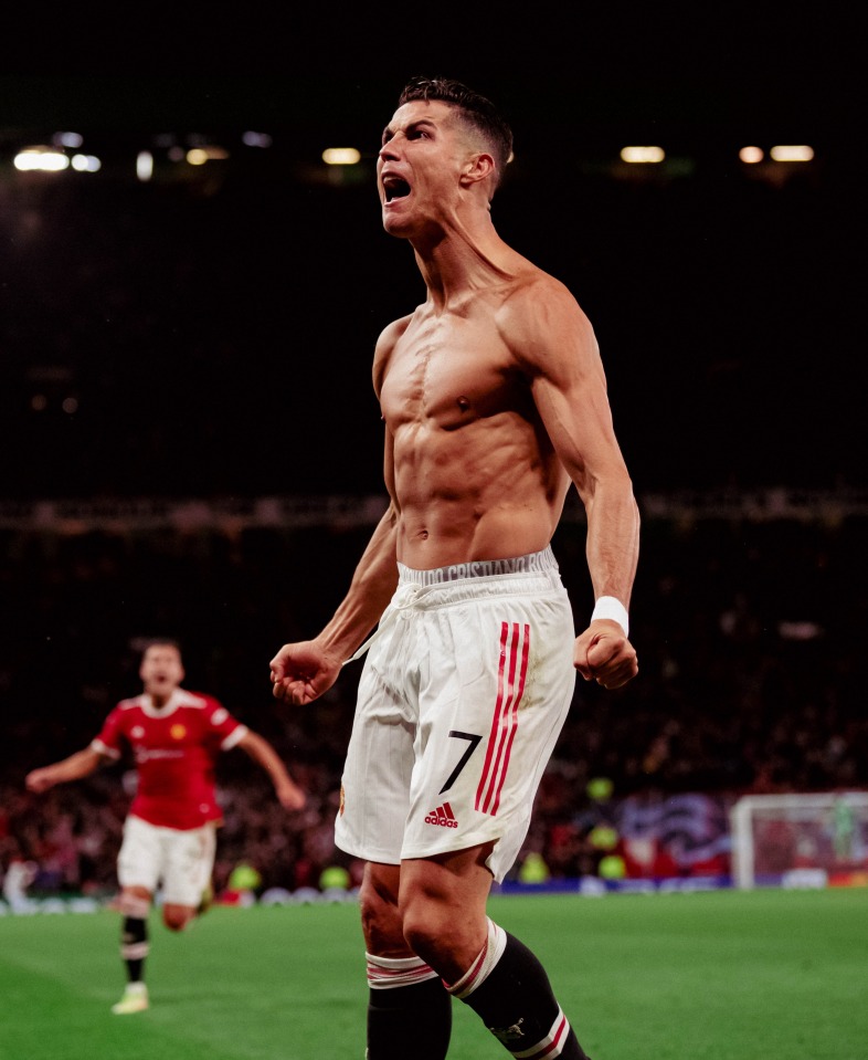 Vì Ronaldo, Dàn Sao Mu Quyết Định Từ Bỏ Một Món Ăn Yêu Thích