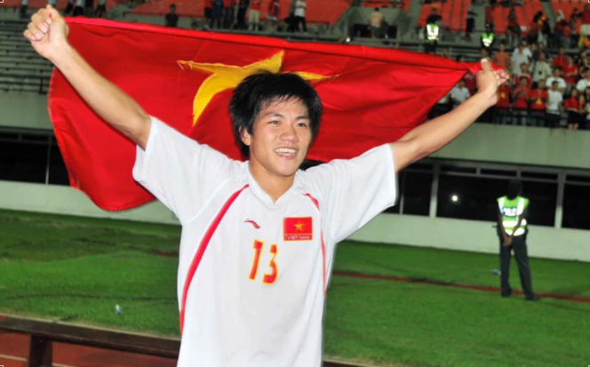 [Trực tiếp AFF Cup] Lào 0-2 Việt Nam (H2): Văn Đức đánh đầu đẳng cấp - Ảnh 16.