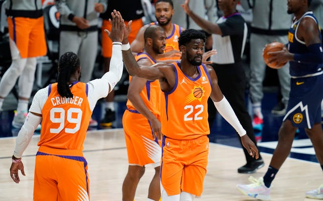 DeAndre Ayton và Phoenix Suns: Phượng hoàng hồi sinh từ đống tro tàn - Ảnh 1.