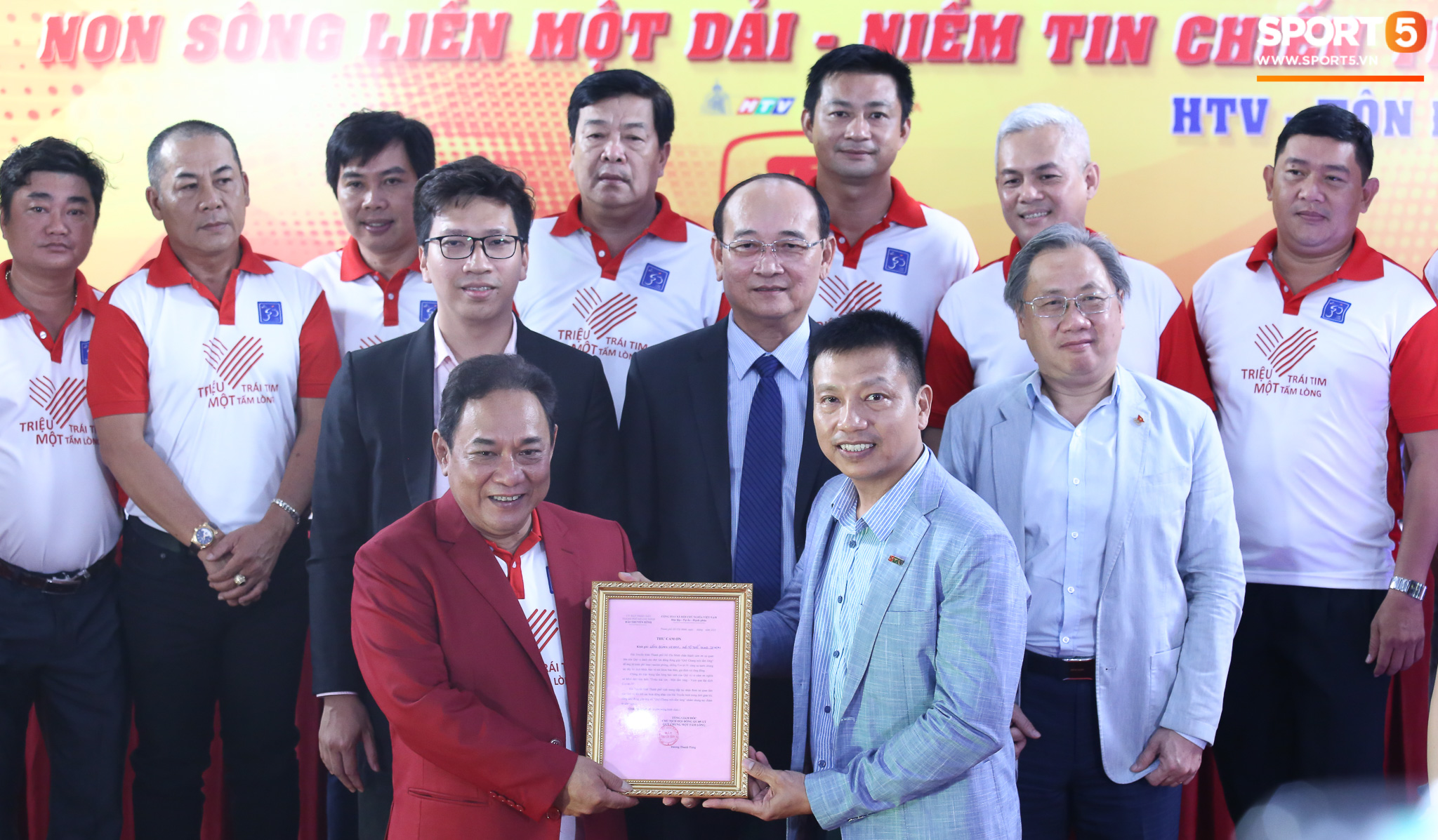 Đua xe đạp Cup truyền hình HTV 2021, "đội tuyển trẻ Việt Nam" tranh tài cùng 14 đội đua mạnh từ khắp cả nước  - Ảnh 1.