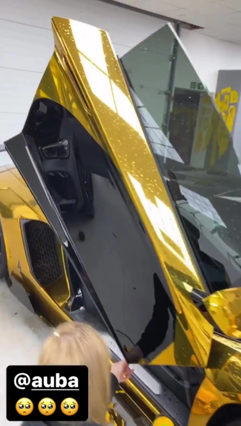Những chiếc siêu xe mạ vàng đắt giá trên thế giới  Mạ vàng Sao Mai