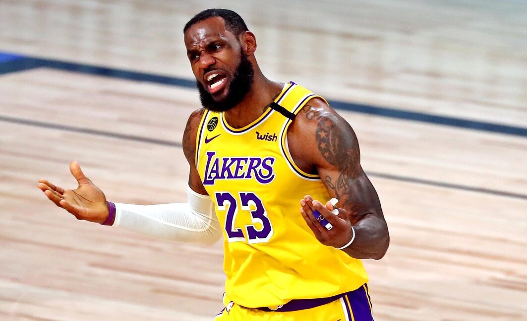 NBA Play-in 2021: LeBron James dẫn đầu làn sóng phản đối