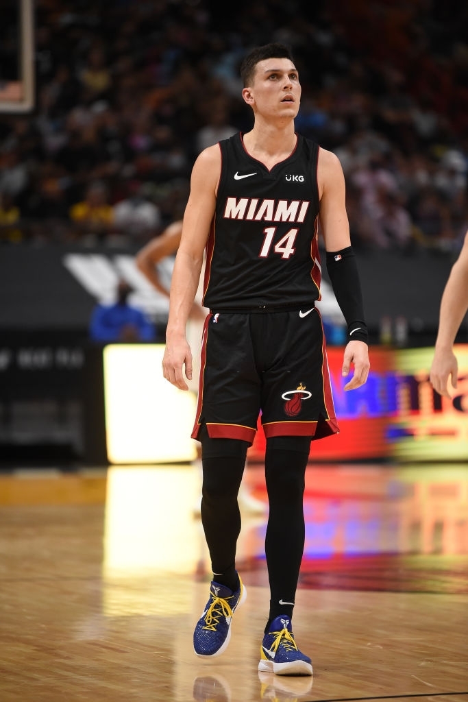 Tyler Herro và hình ảnh của một Miami Heat đầy tủi hổ mùa NBA Playoffs - Ảnh 3.