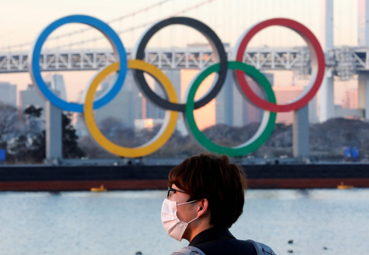 Nhật Bản xem xét yêu cầu chứng nhận PCR âm tính đối với khán giả Olympic - Ảnh 1.