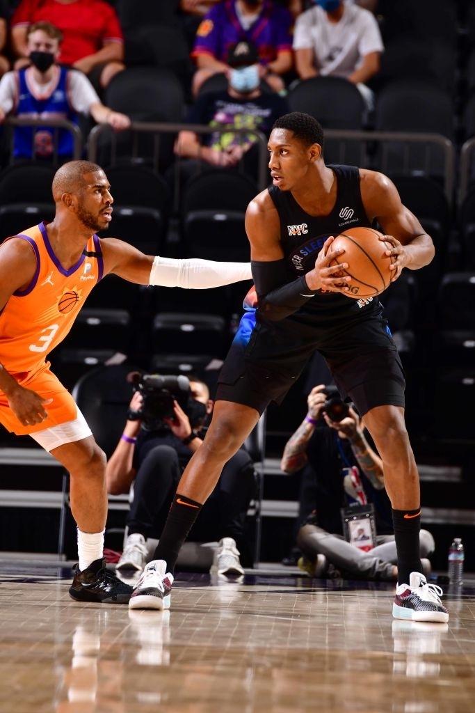 Đánh mất khái niệm “turn over”, Chris Paul dẫn dắt Phoenix Suns tới thắng lợi - Ảnh 2.