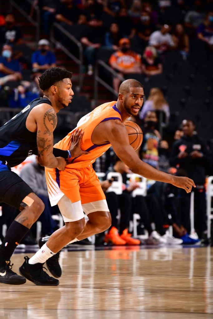 Đánh mất khái niệm “turn over”, Chris Paul dẫn dắt Phoenix Suns tới thắng lợi - Ảnh 3.