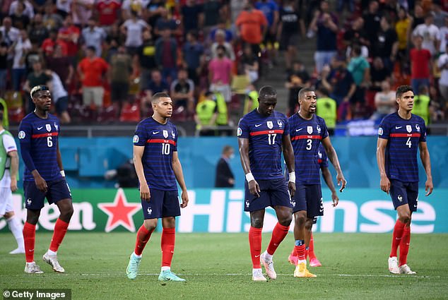 Mourinho nóng mắt với hành động ăn mừng của Pogba và chỉ ra nguyên nhân khiến Pháp thất bại tại Euro 2020 - Ảnh 4.
