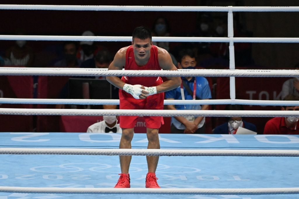 Tin cực vui tại Olympic: Võ sĩ boxing Nguyễn Văn Đương đấm ngã đối thủ, xuất sắc tiến vào vòng 1/8 - Ảnh 4.