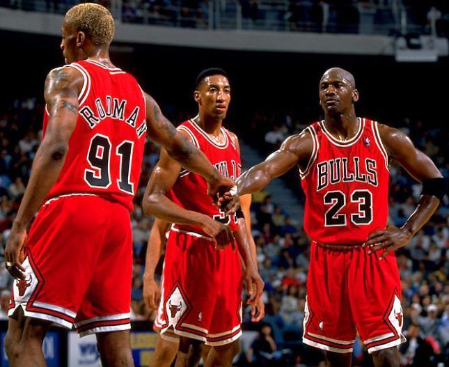 Dennis Rodman: "Nếu Michael Jordan là chúa trời, thì Scottie Pippen là Jesus ở Chicago"
